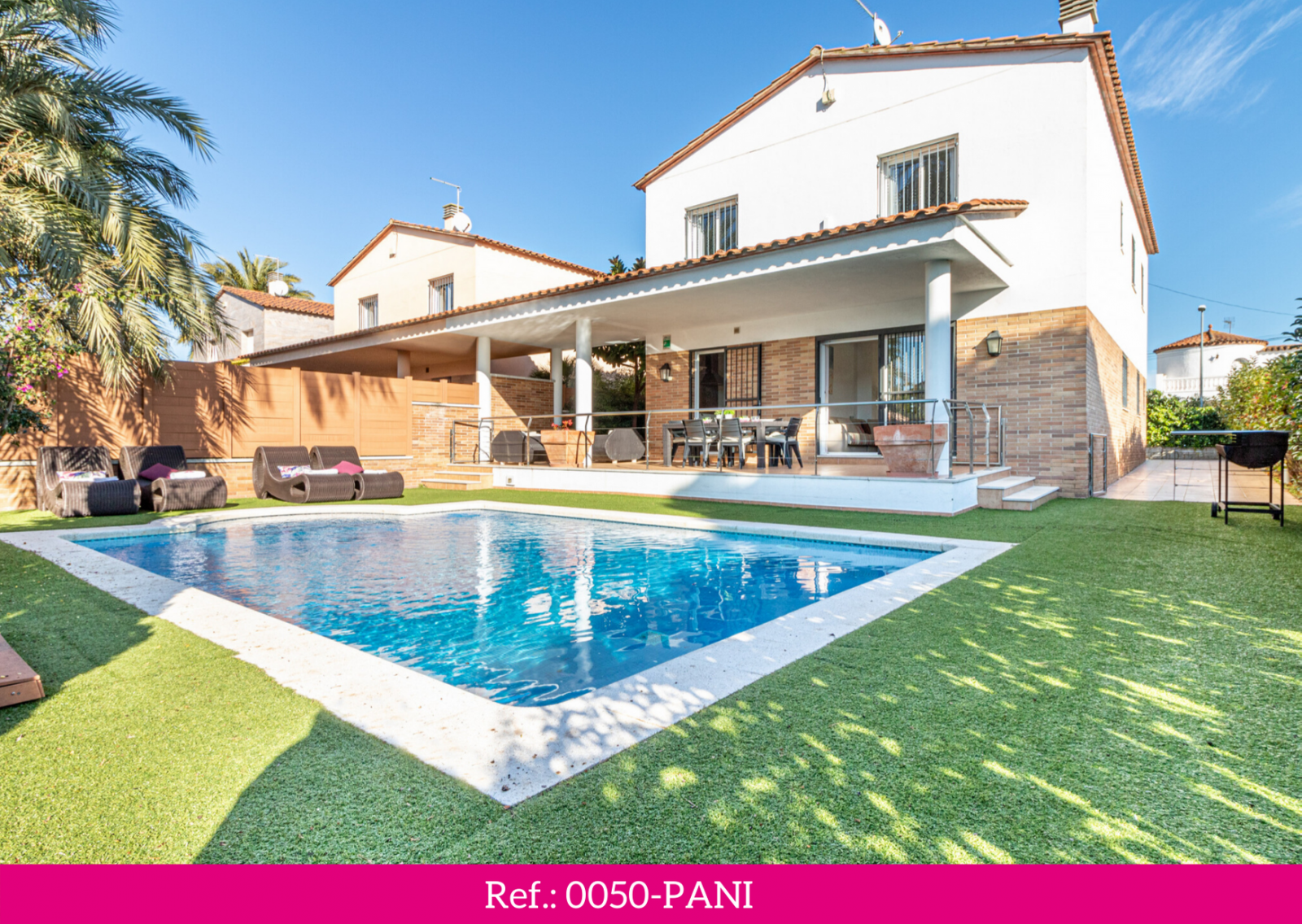 villa con piscina en Empuriabrava